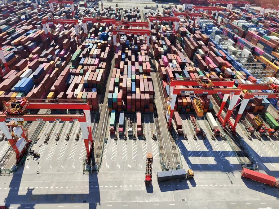 洋山港吞吐量創新高，上海港穩居全球第一彰顯外貿“硬實力”